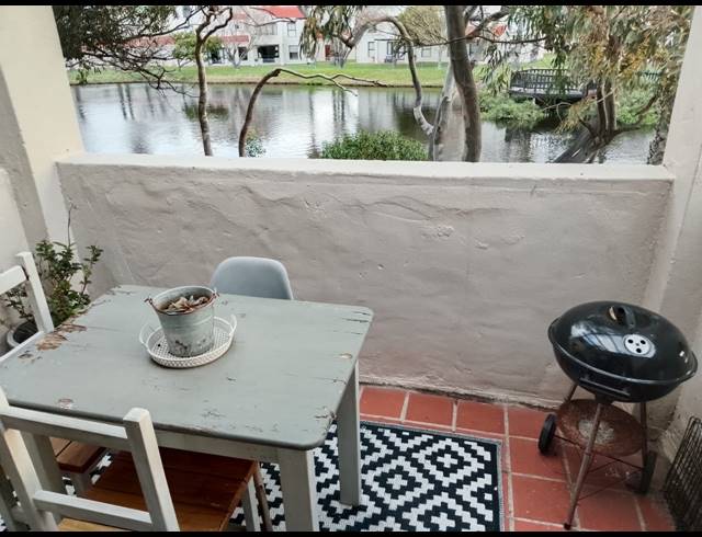1 bed property to rent in GREENWAYS